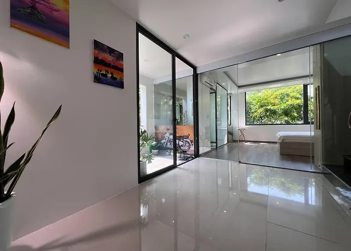 Villa Rosemary's Hi *