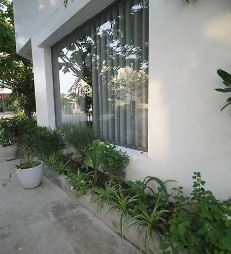 Rosemary's Hi Villa