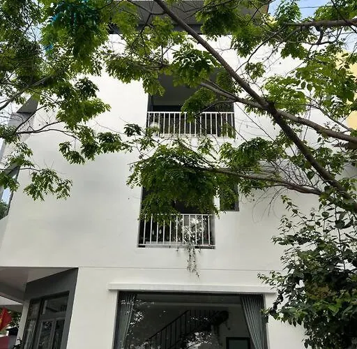 Villa Rosemary's Hi *